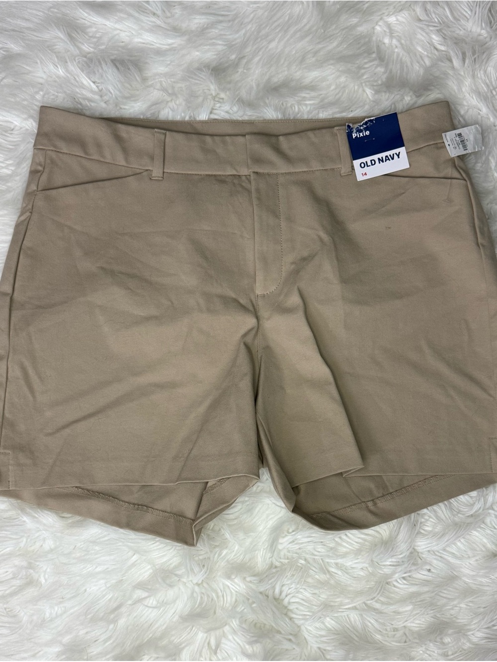 Old Navy Pixie Bermuda Shorts in Khaki/Tan